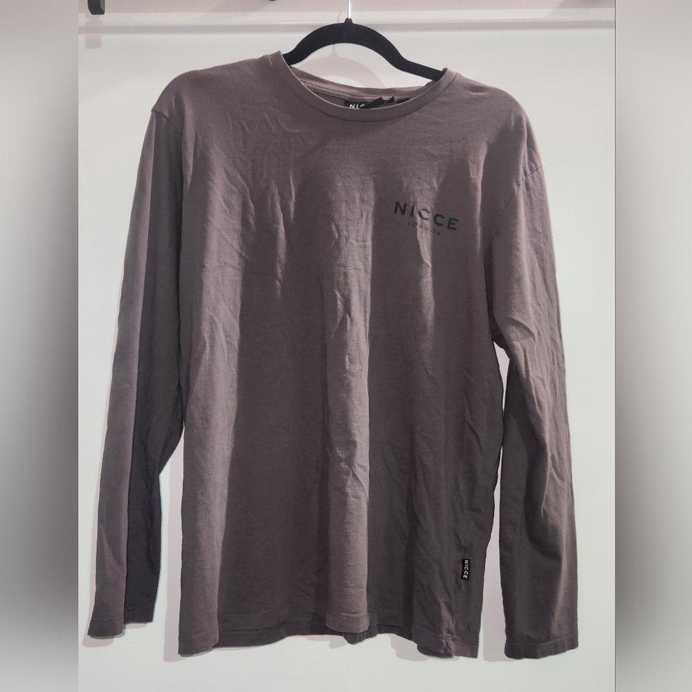 NICCE Long Sleeve Sz L